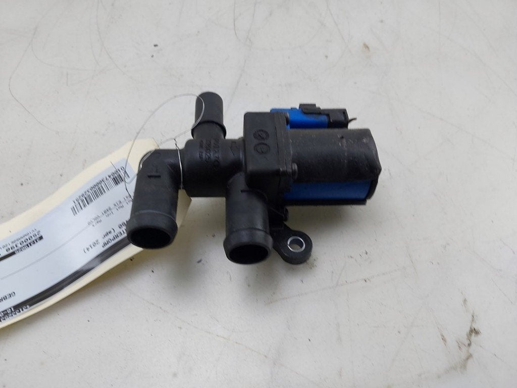 EXTRA WATERPOMP Volvo V60 I (FW / GW) (|31319025|), Gebruikt, Info@volvocars.com, Volvo, Volvo Car Germany GmbH