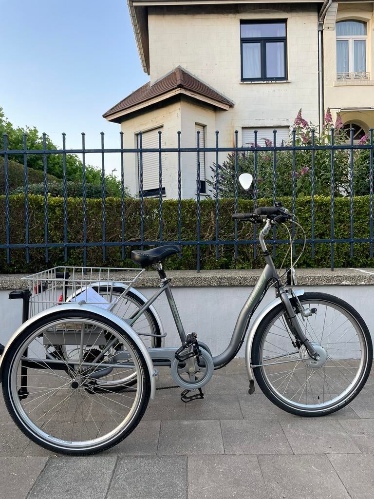 Tricycle à assistance électrique Tri-Bike état neuf, Divers, Enlèvement ou Envoi, Comme neuf, Fauteuil roulant électrique