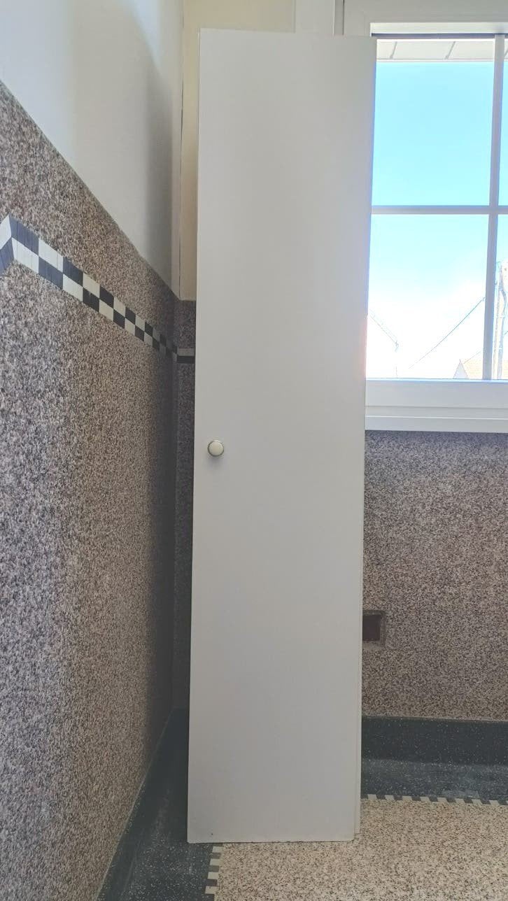 Badkamer kolomkast om op te hangen, Huis en Inrichting, Badkamer | Complete badkamers, Ophalen
