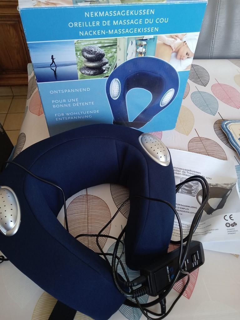 Oreiller de massage. Pour une bonne détente, Sports & Fitness, Produits de massage, Comme neuf, Appareil