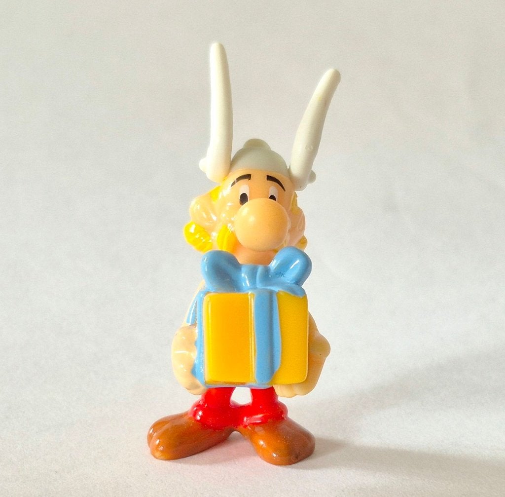 Asterix 50 ans variante tête de face et semelles non peintes, Collections, Œufs à surprise, Enlèvement ou Envoi, Comme neuf, Figurines en plastique dur