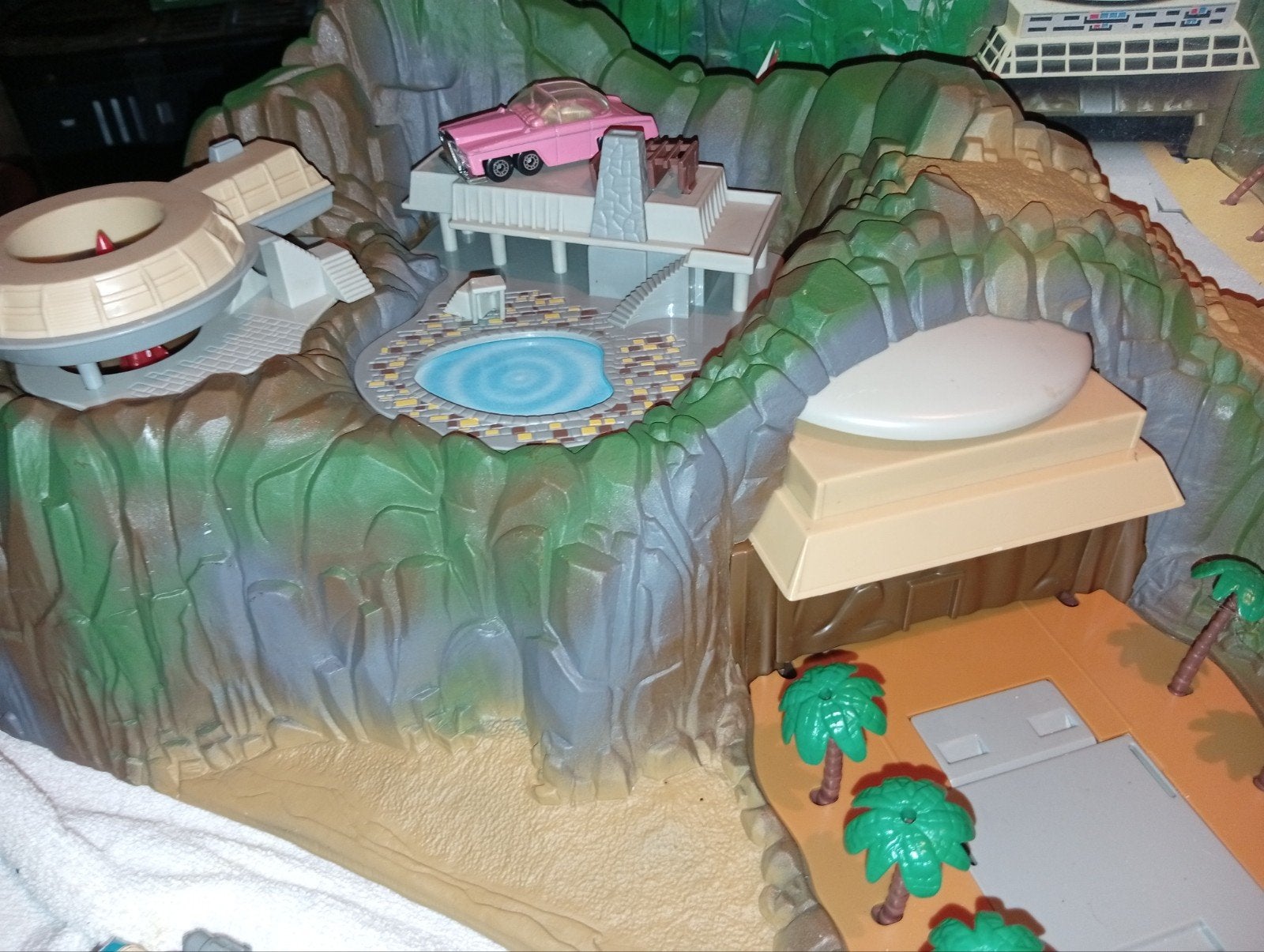 Thunderbirds Tracy island., Ophalen, Zo goed als nieuw