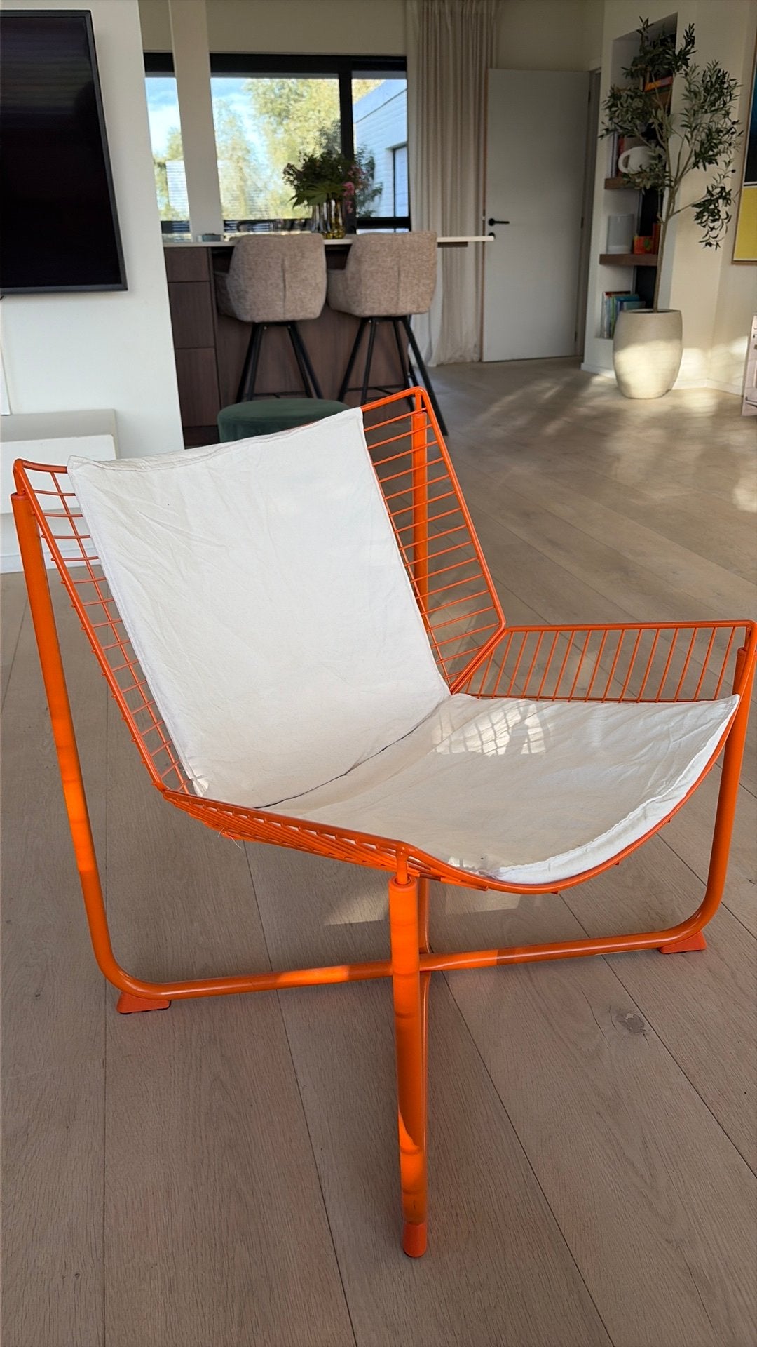 IKEA SKÅLBODA fauteuil oranje + origineel kussen designstoel, Ophalen, Zo goed als nieuw