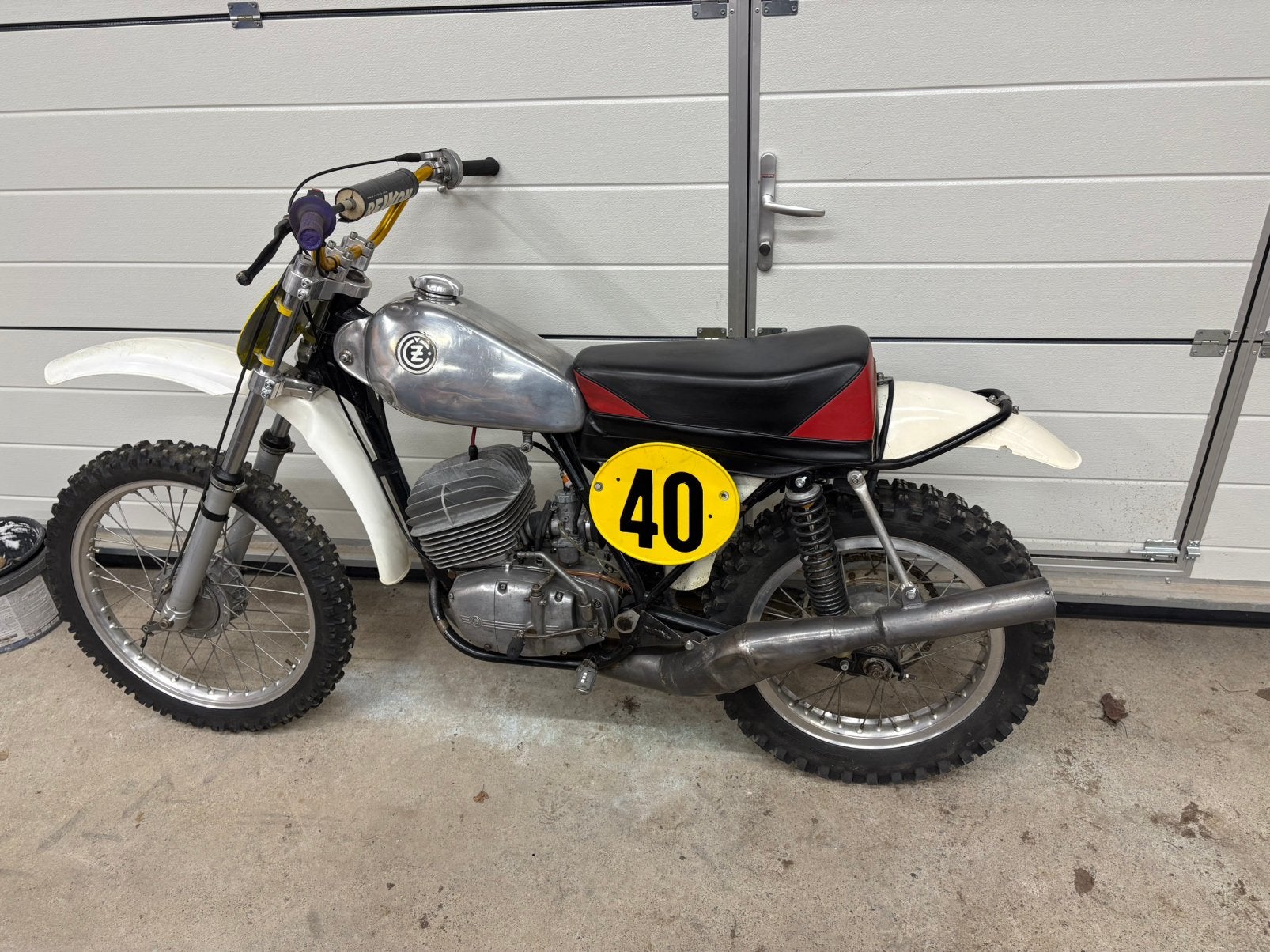 Cz 250 de 1972, Ophalen