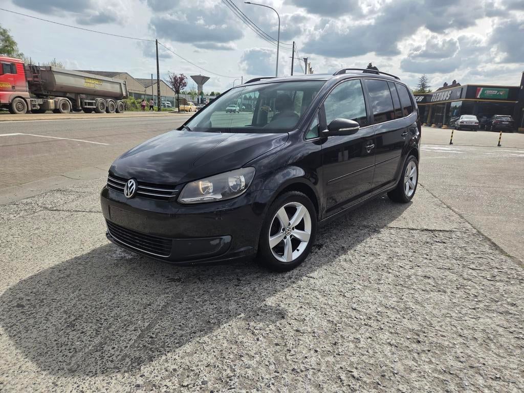 Vw touran 16tdi 271000km 2011 7place/Att rem marchand/export, Autos, 7 places, Diesel, Particulier, Capteur de stationnement