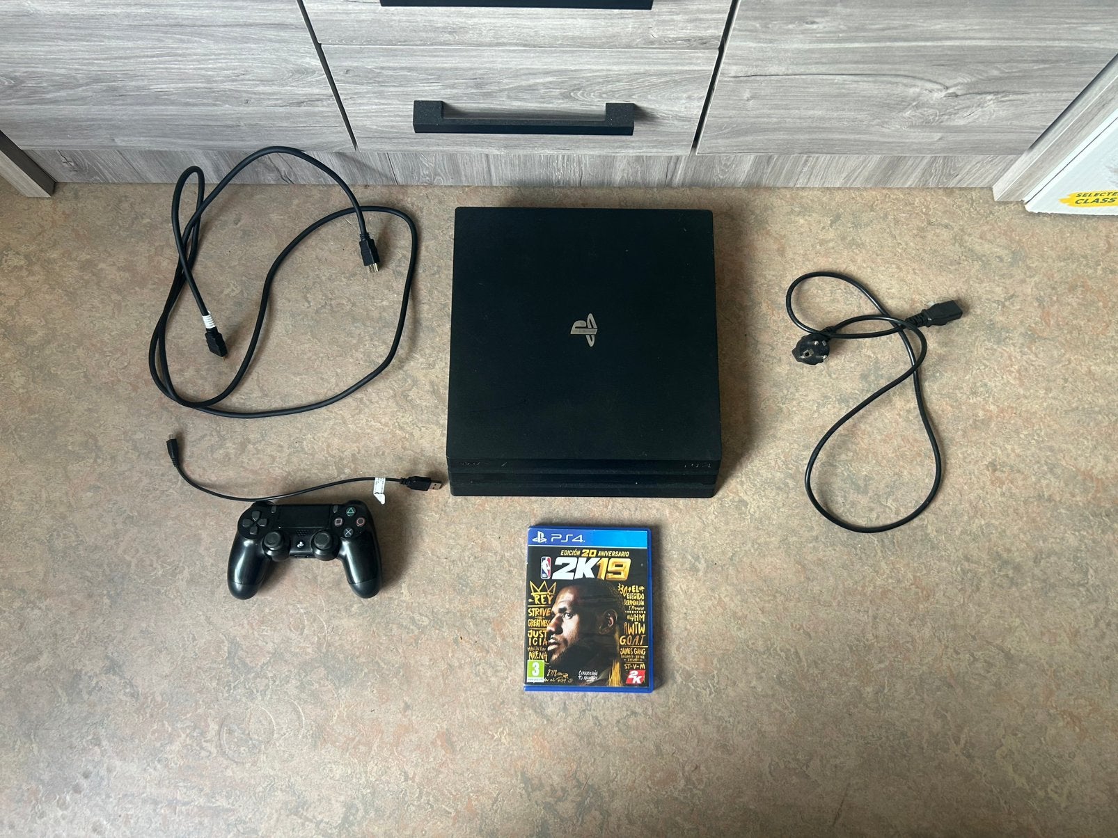 PlayStation 4 Pro 1TB met game., Games en Spelcomputers, Spelcomputers | Sony PlayStation 4, Zo goed als nieuw, Pro, Ophalen