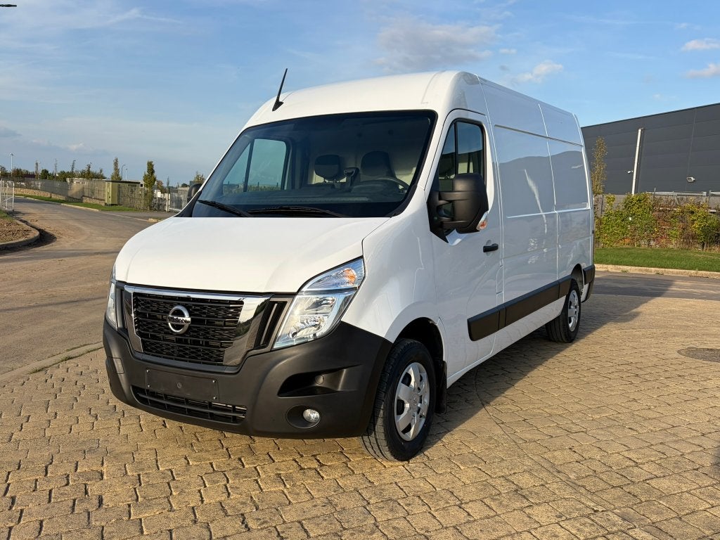 Renault Master L2H2 2.3 150cv / 22719,00 € htva, Achat, Entreprise, Noir, 5 portes