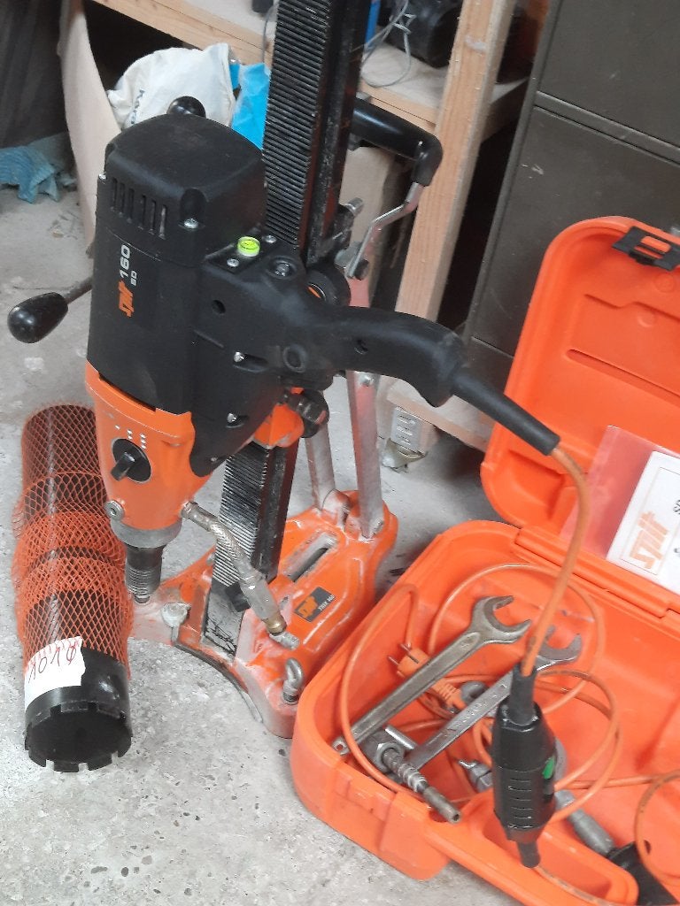 Foreuse diamantée Spit SD160, carotteuse, trépied, Bricolage & Construction, Outillage | Foreuses, 600 watts ou plus, Comme neuf