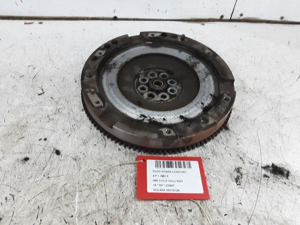 VOLANT MOTEUR Suzuki Vitara (LY / MY) (01-2015/-), Mevr. I. Hauben, Utilisé, Rue de l'Espoir 34 34
4030  GRIVEGNÉE, BE, Info@Collignon.be