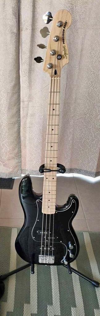 Squier Affinity Precision Bass, Ophalen, Zo goed als nieuw