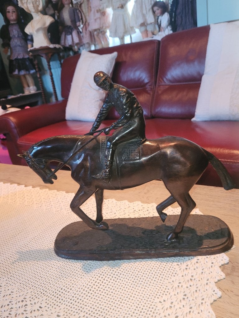 2 bronzen beelden paardensport (jockeys) Engeland, Enlèvement, Bronze