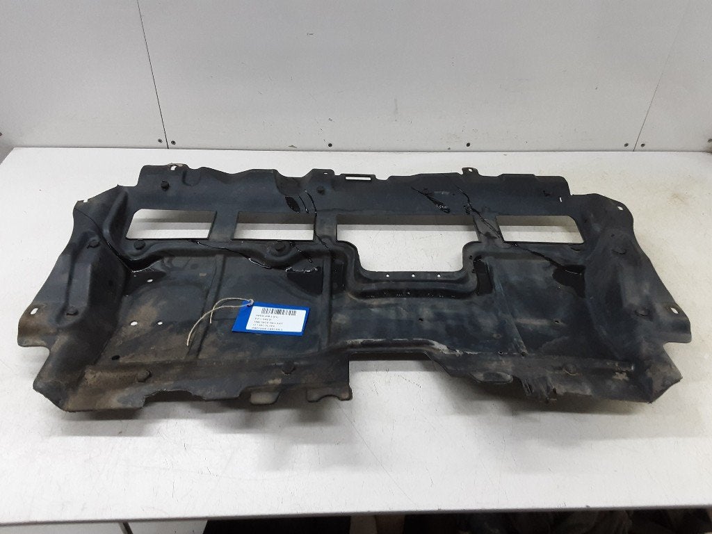 CACHE SOUS MOTEUR Peugeot 208 I (CA / CC / CK / CL), Mevr. I. Hauben, Utilisé, Rue de l'Espoir 34 34
4030  GRIVEGNÉE, BE, Info@Collignon.be