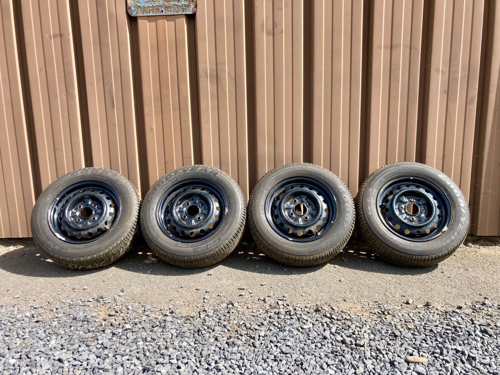 Jantes 4x114,3 + pneus 175/70R14C 95/93T, Autos : Pièces & Accessoires, 14 pouces, Pneus et Jantes, 175 mm, Pneus été