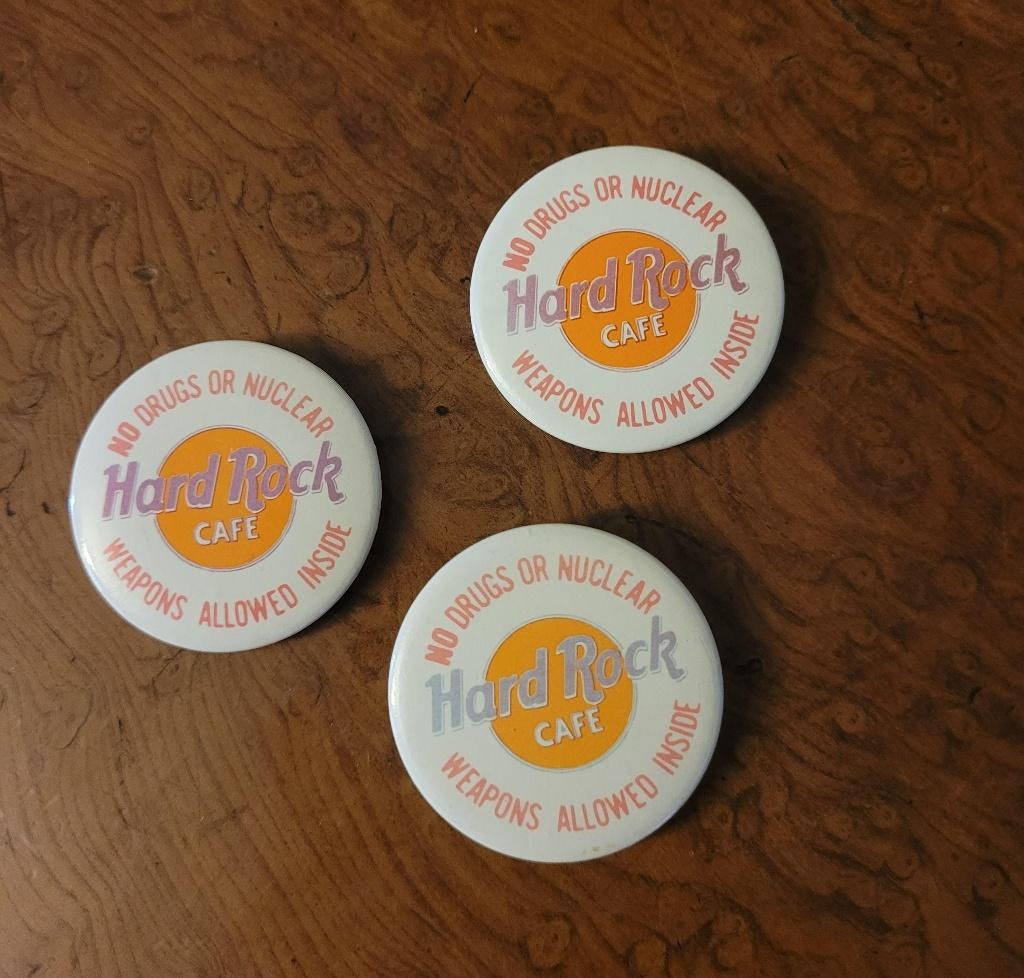 Hard Rock Cafe VINTAGE button badges, Verzamelen, Speldjes, Pins en Buttons, Nieuw, Button, Merk, Ophalen of Verzenden