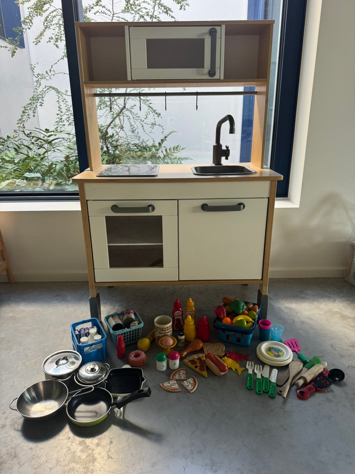 Ikea keukentje met toebehoren, Enlèvement, Comme neuf