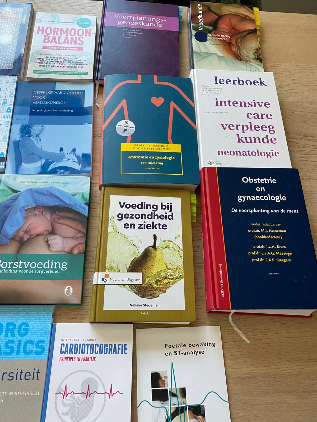 Leerboeken vroedkunde, Livres, Partis & Groupements, Enlèvement, Comme neuf
