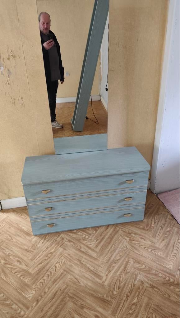 Commode, Enlèvement