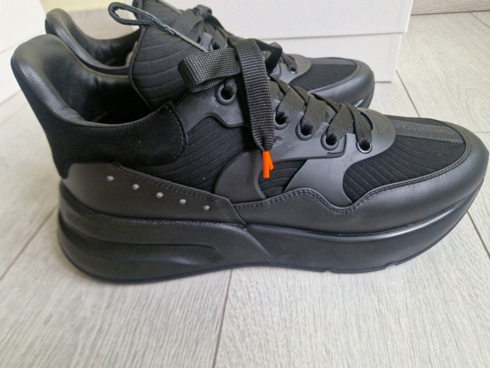 bascket Alexander McQueen taille 45, Vêtements | Hommes, Chaussures, Neuf, Alexander McQueen, Enlèvement ou Envoi, Sandales