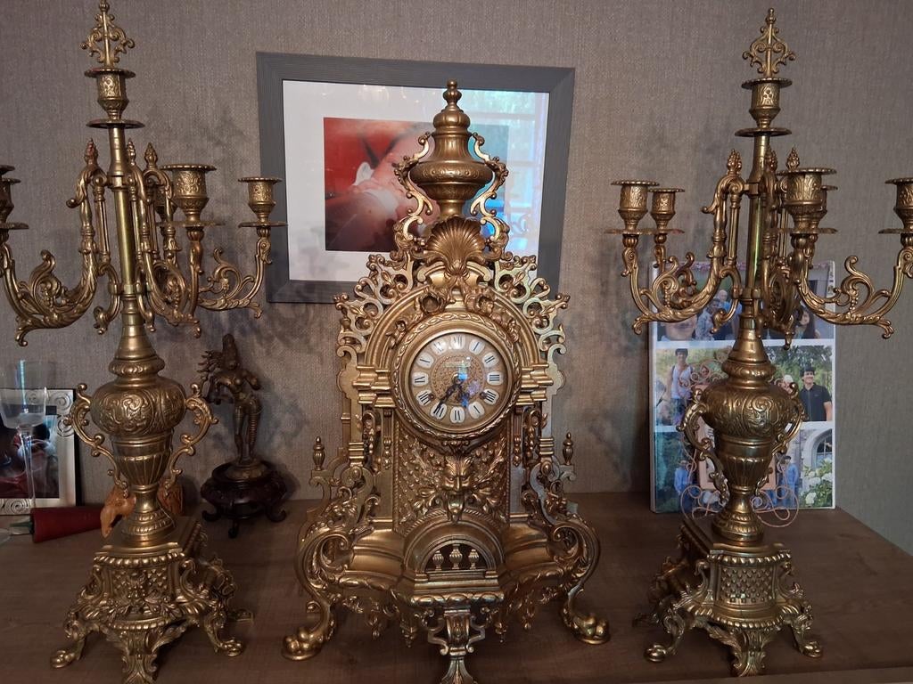 Horloge ancienne et 2 chandeliers, Antiquités & Art, Enlèvement ou Envoi
