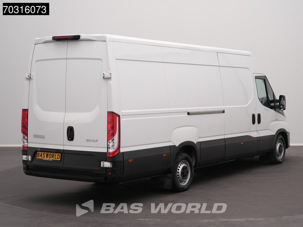 Iveco Daily 35S16 Automaat L3H2 160PK Airco Camera Parkeerse, Automaat, Stof, Gebruikt, Euro 6