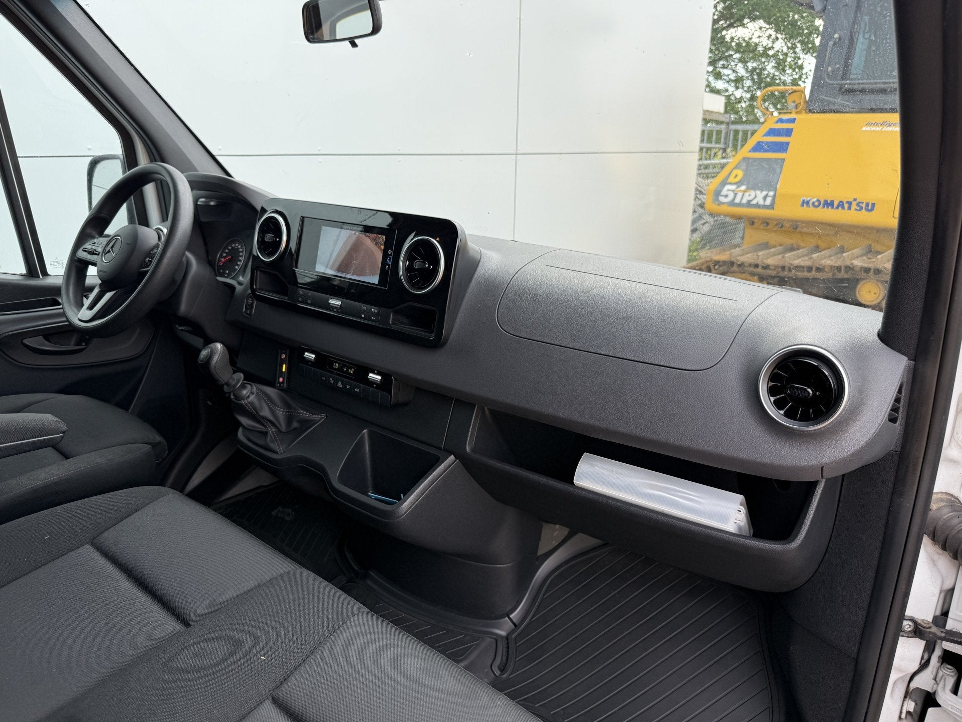 Mercedes-Benz Sprinter 319 3.0 V6 L2H2 10-Inch MBUX Navigati, Autos, 2987 cm³, Entreprise, 3 places, Boîte manuelle