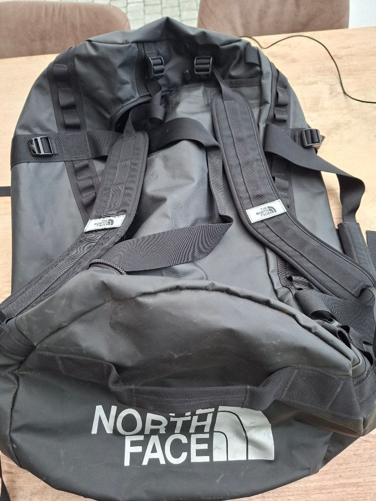 Nieuwstaat technische rugzak 70 L The North Face, 40 cm of meer, Trekking, Zo goed als nieuw, 30 tot 45 cm