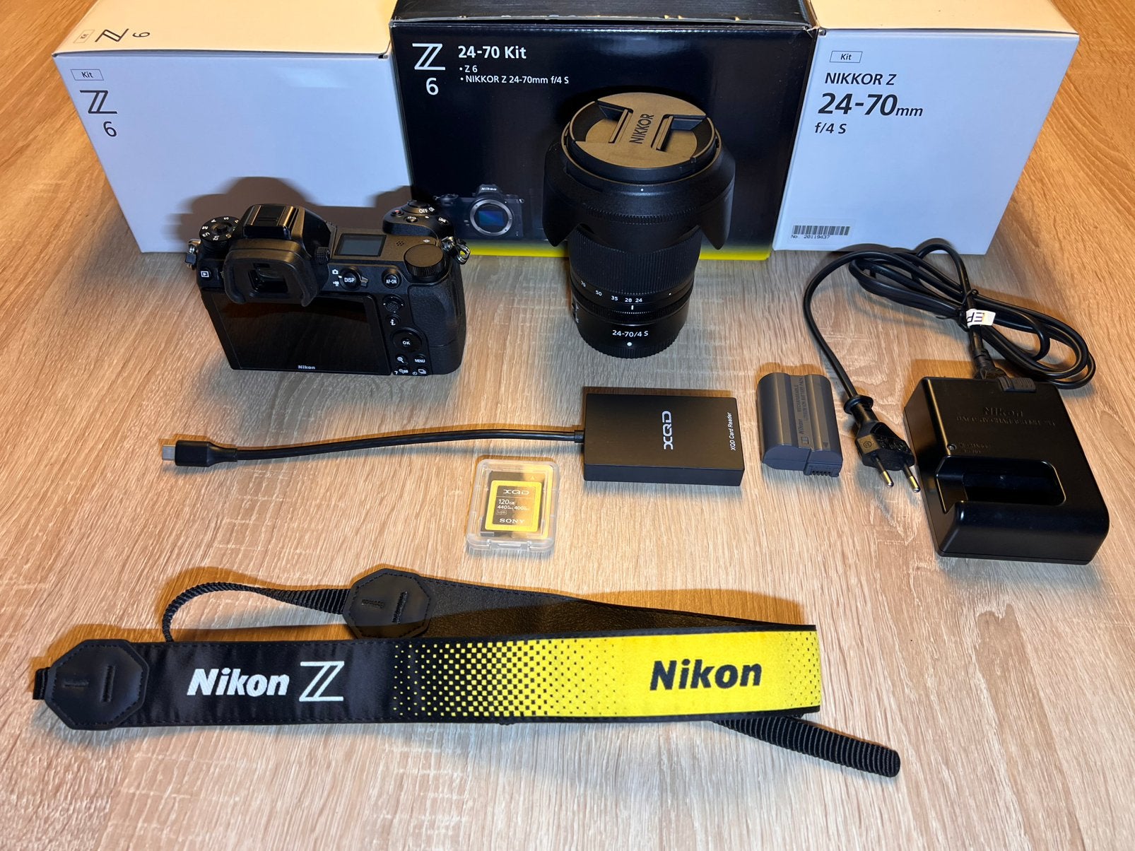 NIKON Z6 en NIKKOR Z 24-70 f4 S, Audio, Tv en Foto, Fotocamera's Digitaal, Ophalen, Geheugenkaart, Gebruikt, Nikon