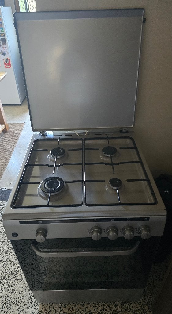 Gaziniere, Ophalen, Grill, 4 kookzones, Zo goed als nieuw