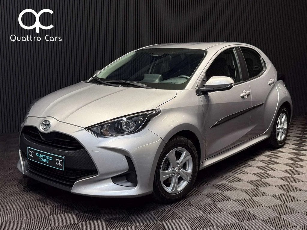 Toyota Yaris 1.5i 125 Ch / Gps / Car play / Camera / 1ere Ma, https://public.car-pass.be/vhr/9430b920-8ca1-4dc7-9fce-acff8a8878fd