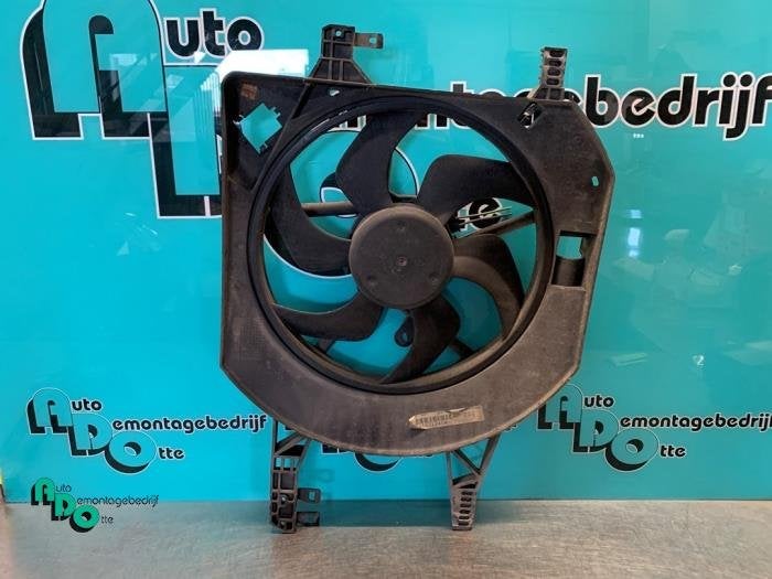 Ventilateur d'un Opel Vivaro (Vivaro 01-), -, Opel, 3 mois de garantie, Utilisé