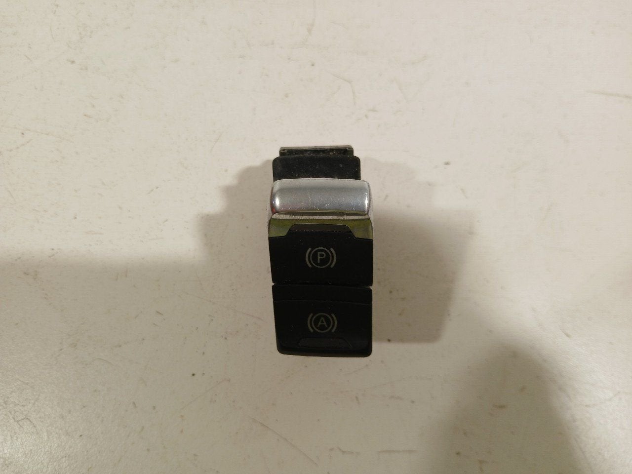 Handremschakelaar Audi A4, Onderdelen@venauto.nl, Van der Ven Autorecycling B.V., Ettenseweg 76, 4706 PB Roosendaal, The Netherlands