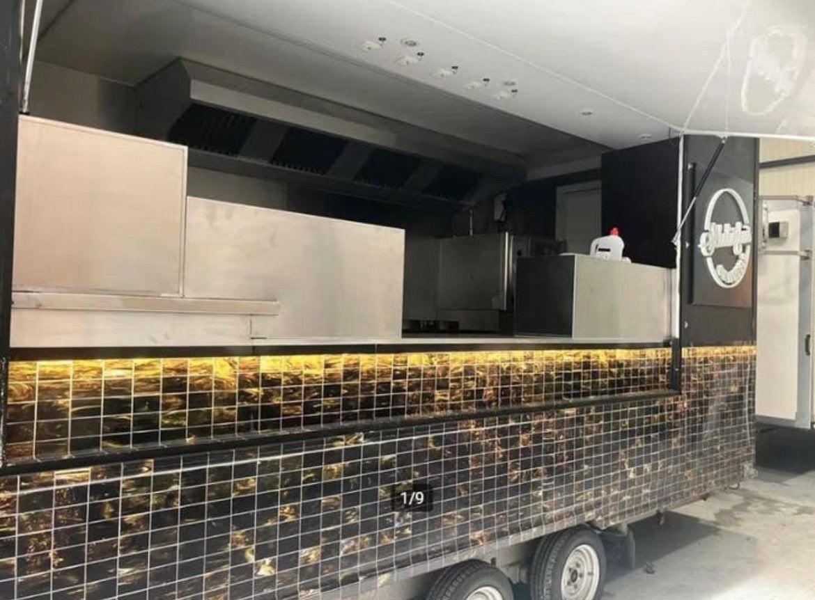 Foodtruck 3-asser met hoogwaardige keukenapparatuur, Articles professionnels, Enlèvement
