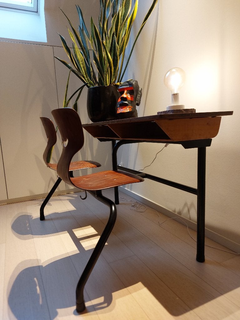 Schoolbank voor kinderen, Huis en Inrichting, Bureaus, Ophalen, Hout, Schoolbureau, Vintage