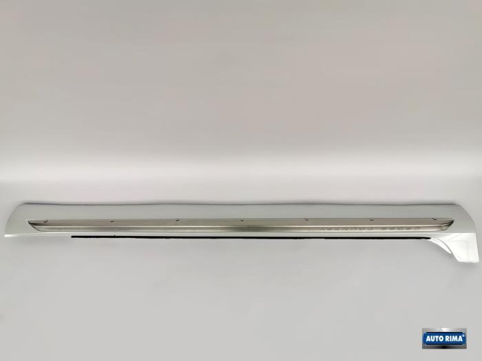 Dorpel rechts van een Volvo V90, Gebruikt, -, -, Ophalen of Verzenden