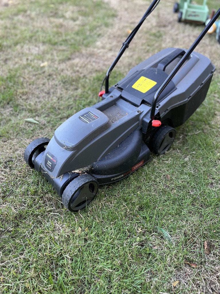 Tondeuse à gazon PowerPlus 1000 W 32 cm, Enlèvement ou Envoi, Utilisé, Tondeuses à gazon électriques, Bac de ramassage