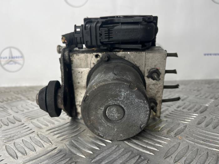 Pompe ABS d'un Mercedes Vito, -, 3 mois de garantie, Utilisé, -