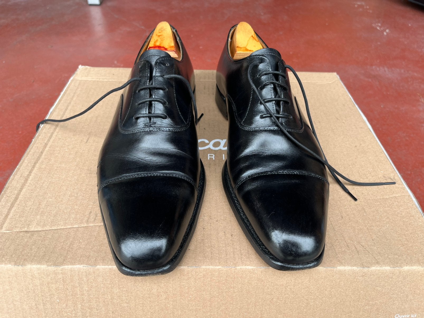 Richelieu Crockett and Jones, Enlèvement ou Envoi, Porté, Noir