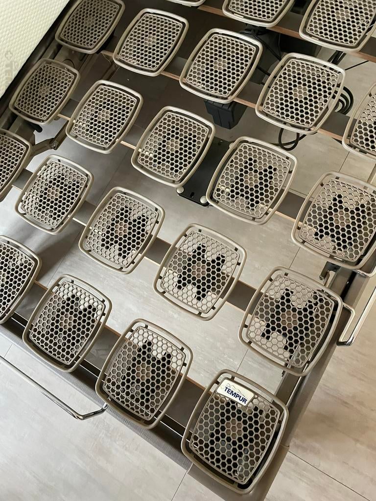 Verstelbare beddenbodem Tempur, Huis en Inrichting, Slaapkamer | Matrassen en Bedbodems, Ophalen, Zo goed als nieuw