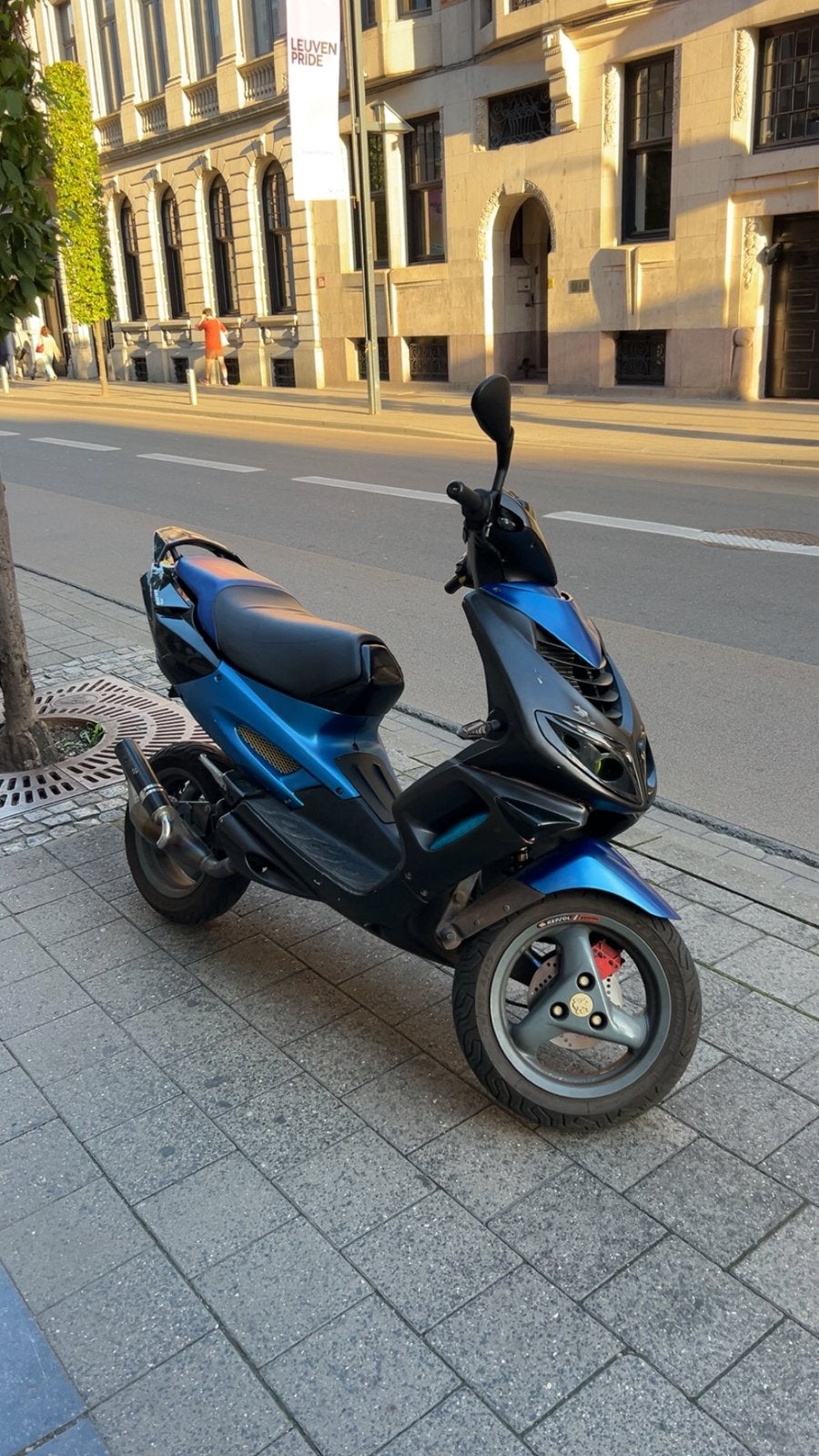 Speedfight 2 zwarte kappen gezocht!!, Fietsen en Brommers, Ophalen, Zo goed als nieuw, Klasse B (45 km/u), Tweetakt