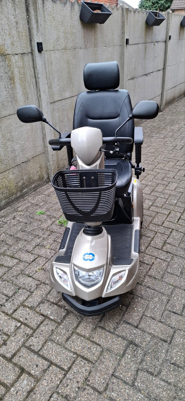 Scootmobiel Vermeiren in zeer goede staat nieuwe batterijen, Ophalen, Zo goed als nieuw, 16 km/u of meer, 46 km of meer