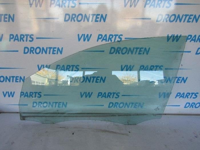 Vitre portière 4portes avant gauche d'un Volkswagen Golf, Autos : Pièces & Accessoires, Volkswagen, -, 3 mois de garantie, Utilisé