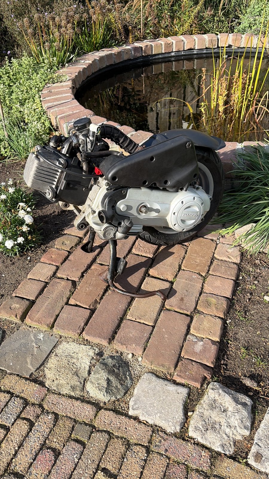 Piaggio 4t 2v motorblok + complete kabelboom, Ophalen, Zo goed als nieuw, Blok