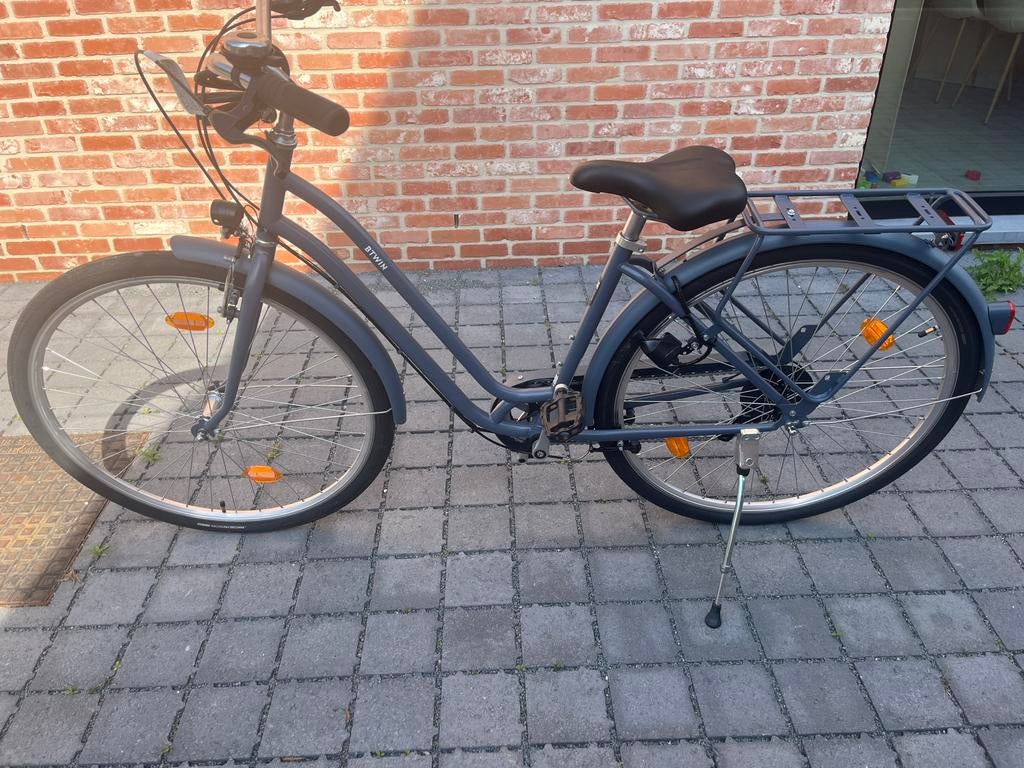BTWIN DAMESFIETS MET SLOT, Ophalen, Zo goed als nieuw, Overige merken, Versnellingen