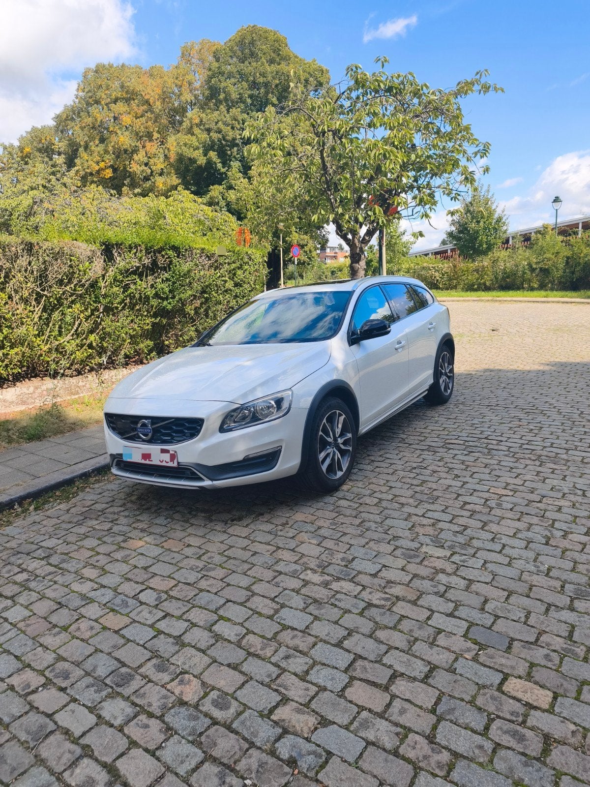 Volvo V60 Crosse Country, Auto's, Voorwielaandrijving, 1980 cc, 4 cilinders, Navigatiesysteem