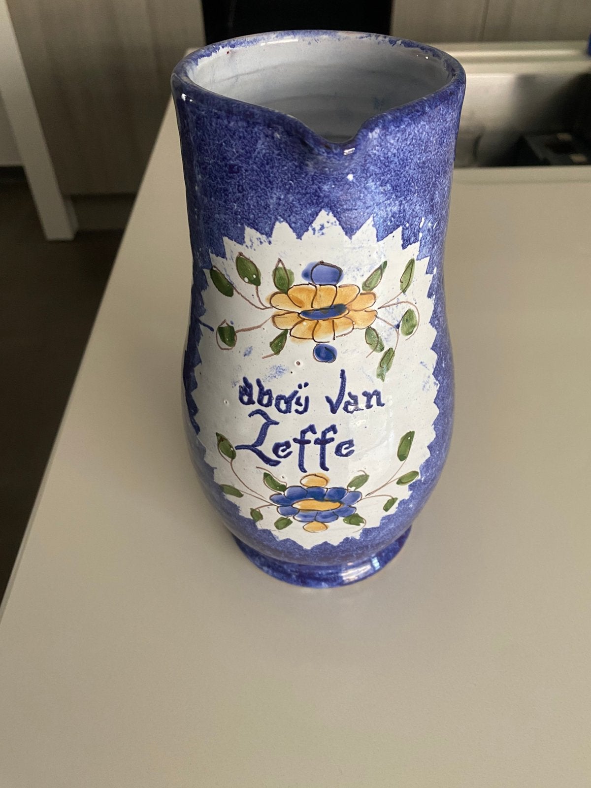 Mooi oude bierpot bierkruik abdy van leffe, Ophalen, Leffe