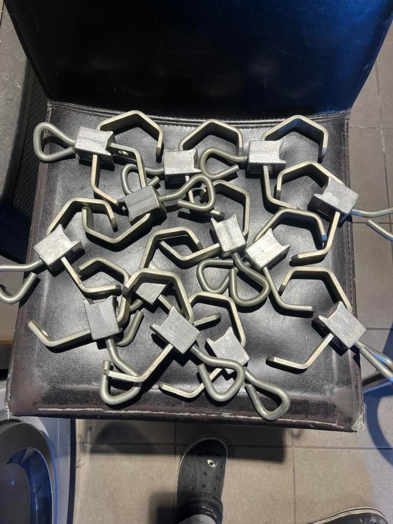 Lot trushaken, Ophalen, Zo goed als nieuw