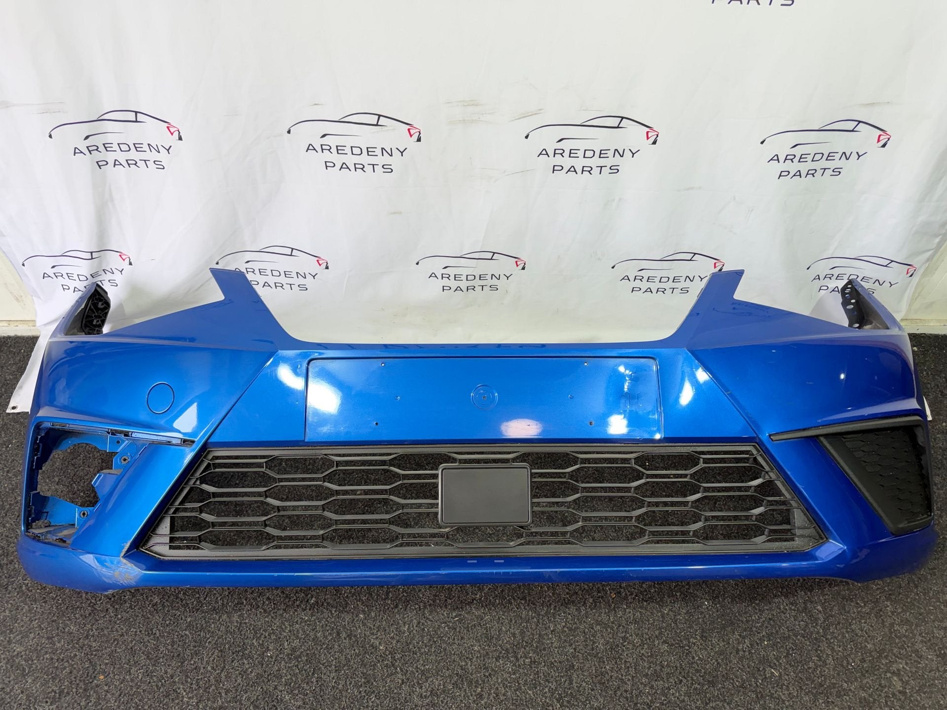Seat Ibiza V 5 6F Voorbumper LF5W 6F0807221D, Auto-onderdelen, Gebruikt, -, Voor, -