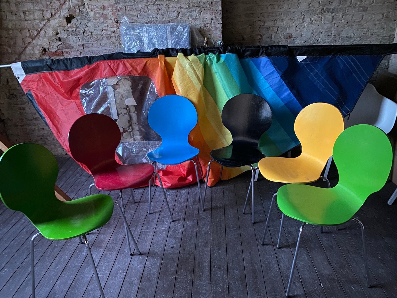 6 chaises, Autres couleurs, Design, Comme neuf, Enlèvement
