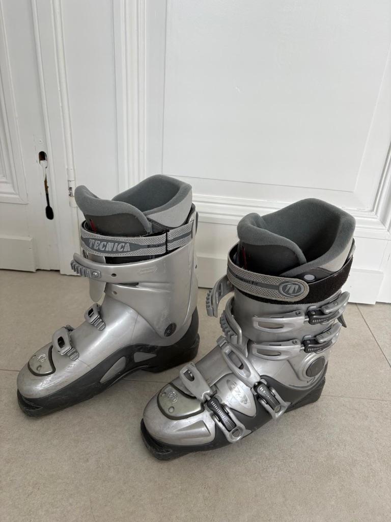 Skibotten maat 39, merk technica €30, Sport en Fitness, Ophalen, Gebruikt, Ski, Schoenen