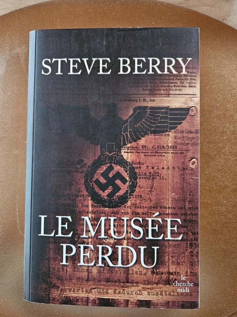 Livre : Le Musée Perdu de Steve Berry, Ophalen of Verzenden, Zo goed als nieuw